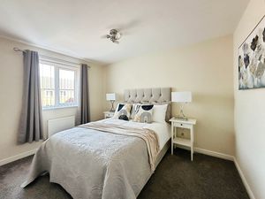 Photo 19- click for photo gallery